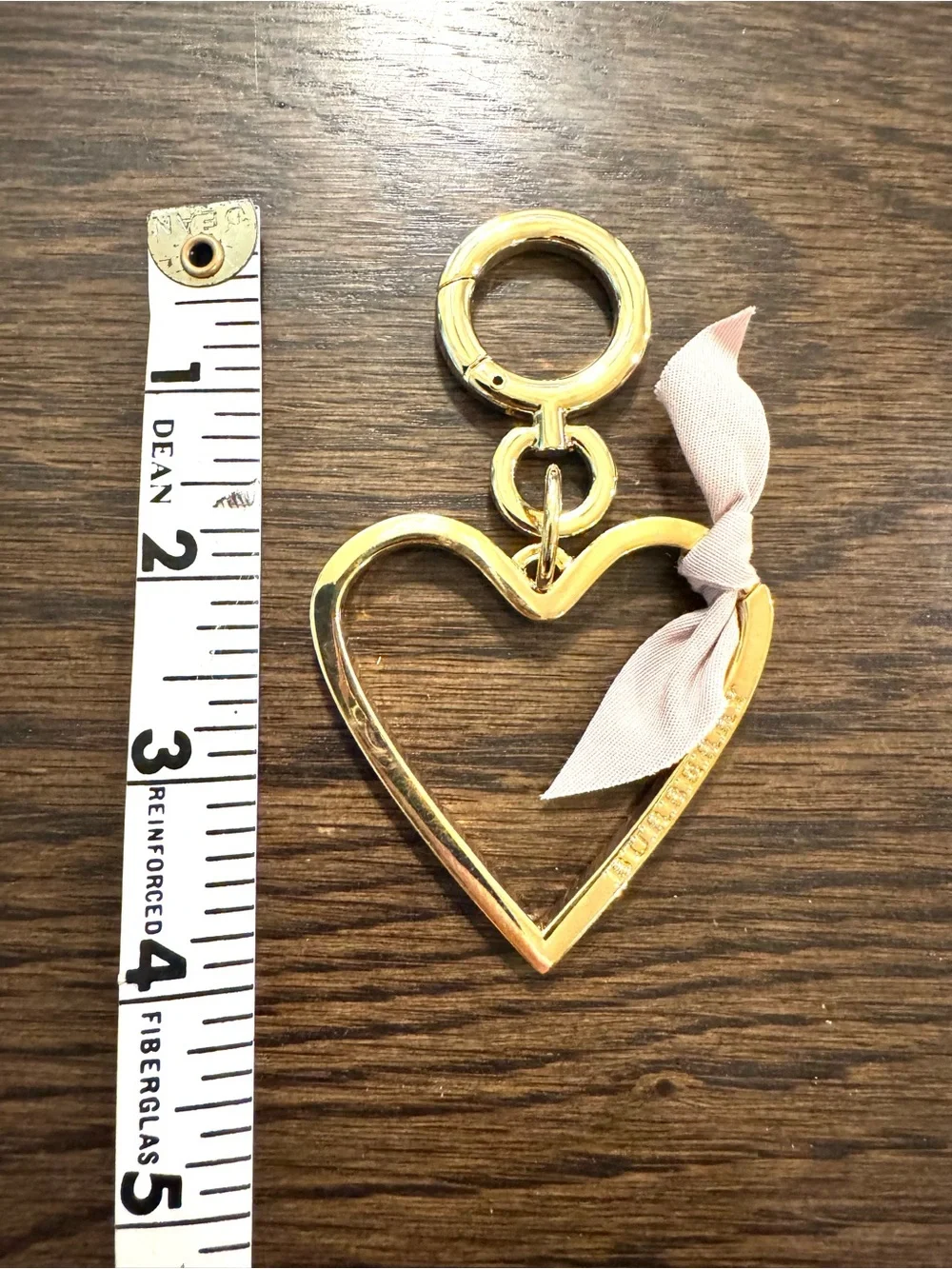 NWT - Burberry Gold Open Heart Keyring or bag charm with Pink Bow - Picture 5 of 9